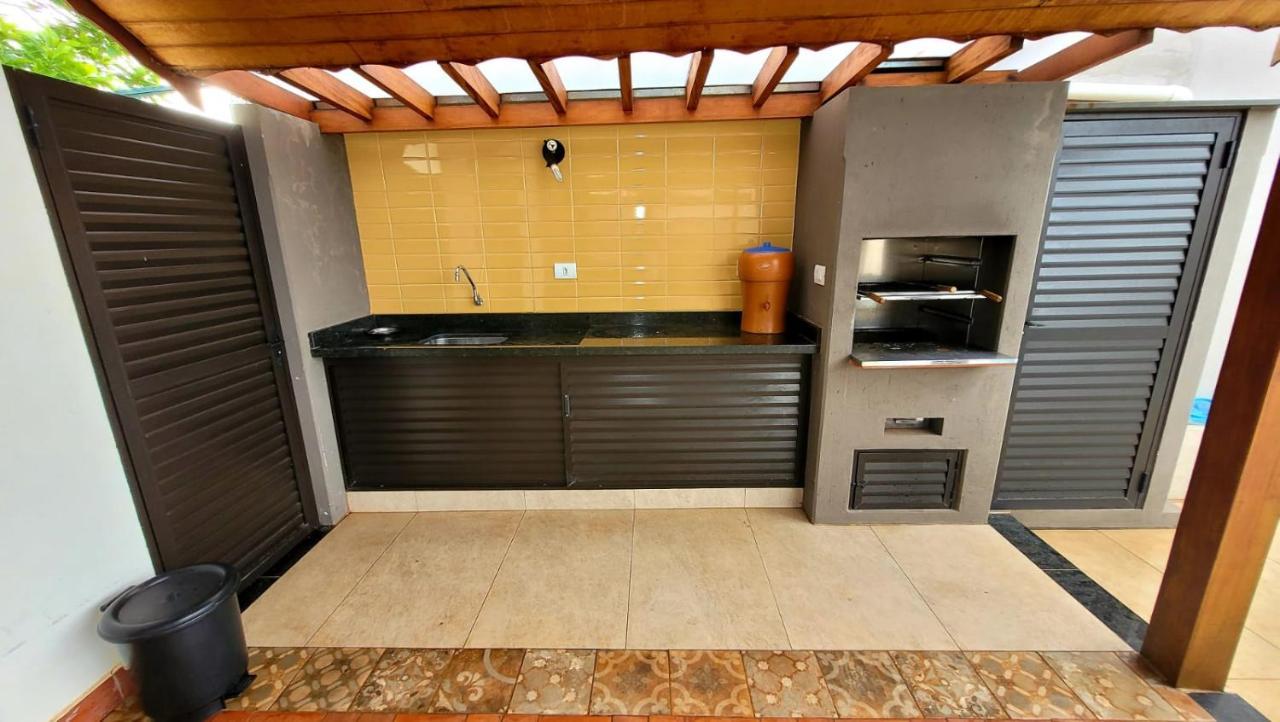 Casa Em Brotas Com Piscina E Churrasqueira Exterior foto